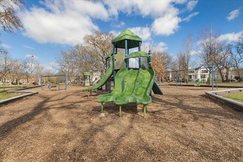 Tiny photo for 5036 N Lockwood Avenue #3, Chicago, IL 60630 (MLS # 12602112)