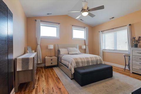 Tiny photo for 5036 N Lockwood Avenue #3, Chicago, IL 60630 (MLS # 12602112)