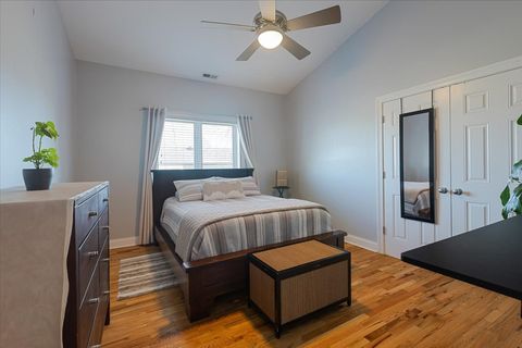 Tiny photo for 5036 N Lockwood Avenue #3, Chicago, IL 60630 (MLS # 12602112)