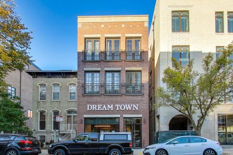 1950 N Sedgwick Street Chicago IL 60614