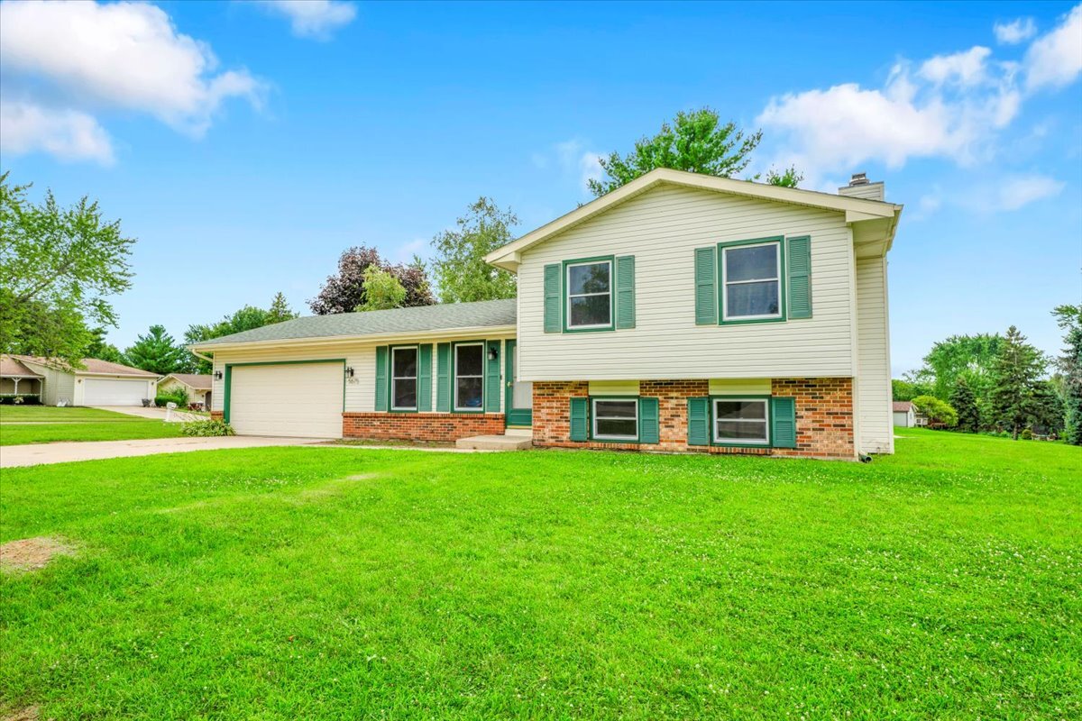 5675 Mayapple Drive