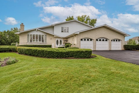 Photo of 15433 W 163rd Street, Homer Glen, IL 60491 (MLS # 12760043)