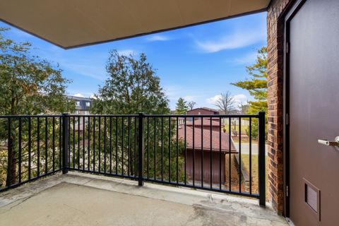 Tiny photo for 73 W Pier Drive #201, Westmont, IL 60559 (MLS # 12573870)