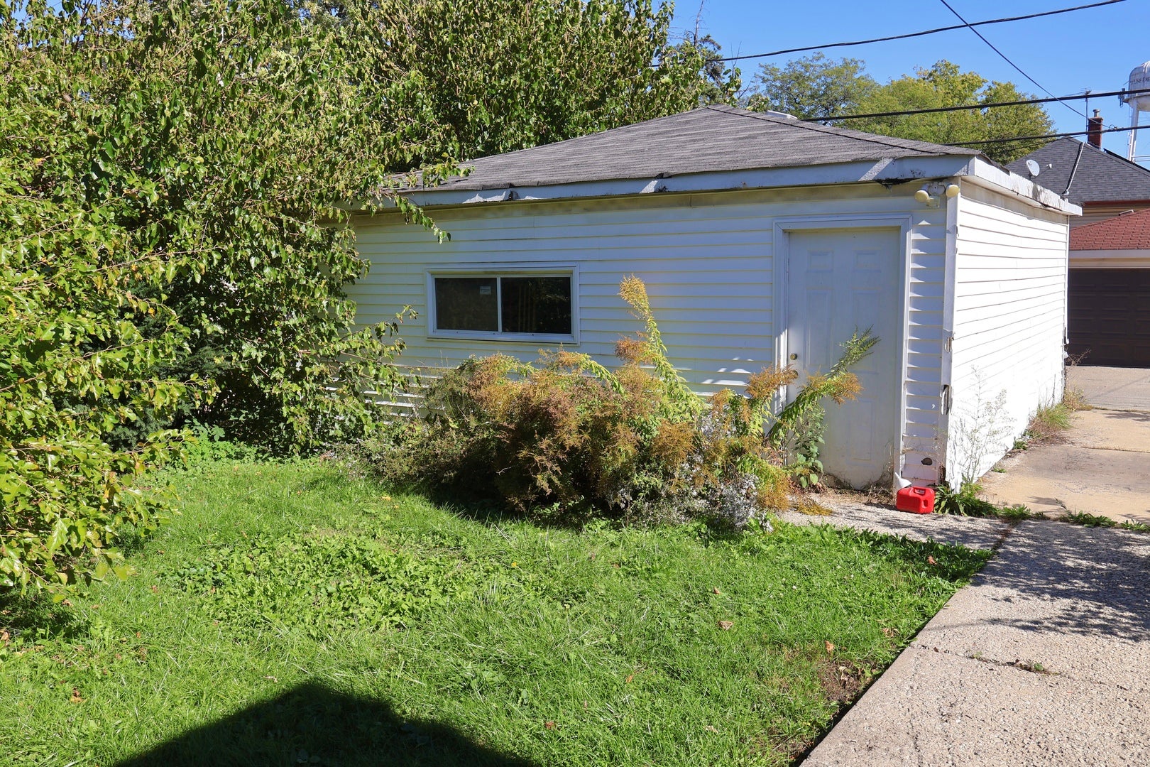 1025 Orchard Avenue