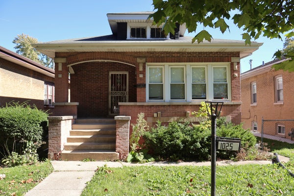 1025 ORCHARD AVE, MAYWOOD, IL 60153 - Image 8aeed5cceff987dbac32144b67880aa2/3097975608