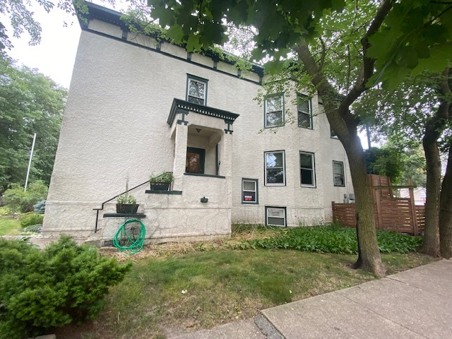 2175 W Touhy Avenue