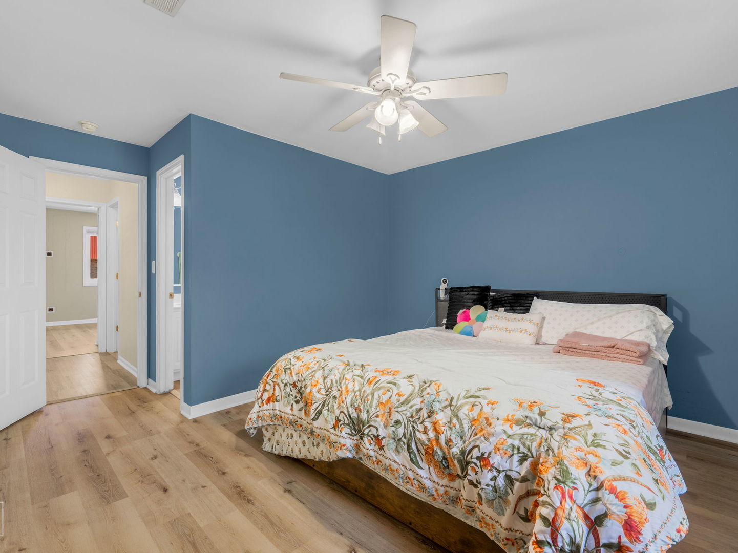 1850 Tall Oaks Drive 2206