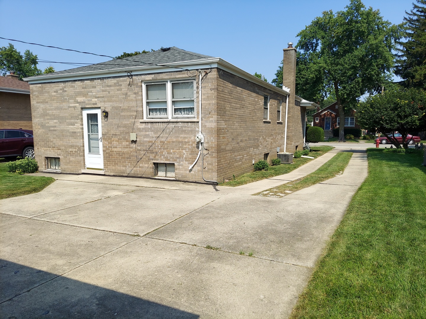 326 Kemman Avenue