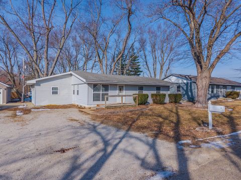 Photo of 8198 Pine Avenue, Downs, IL 61736 (MLS # 12567800)