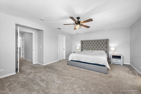 Tiny photo for 279 Garden Drive, Elgin, IL 60124 (MLS # 12502266)