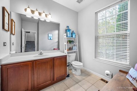 Tiny photo for 279 Garden Drive, Elgin, IL 60124 (MLS # 12502266)