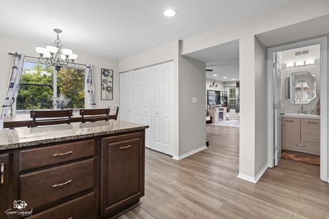 Tiny photo for 311 Hidden Creek Lane #311, North Aurora, IL 60542 (MLS # 12491661)