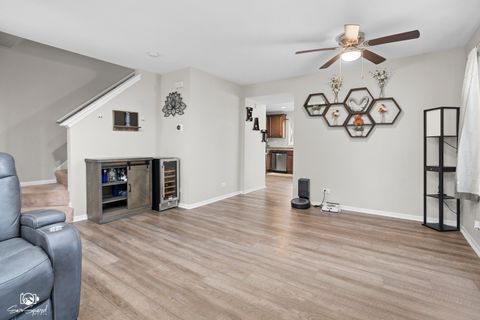 Tiny photo for 311 Hidden Creek Lane #311, North Aurora, IL 60542 (MLS # 12491661)