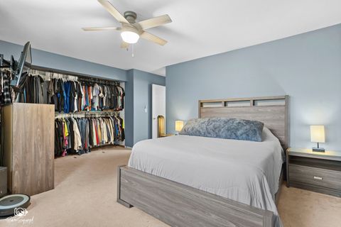 Tiny photo for 311 Hidden Creek Lane #311, North Aurora, IL 60542 (MLS # 12491661)