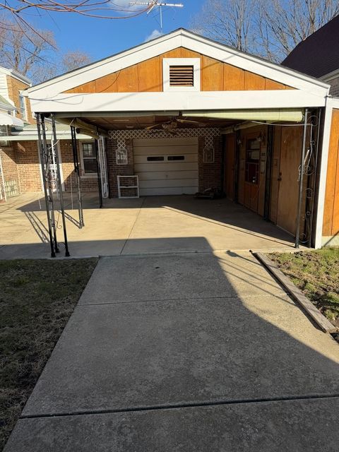 Tiny photo for 10210 S Rhodes Avenue, Chicago, IL 60628 (MLS # 12603148)