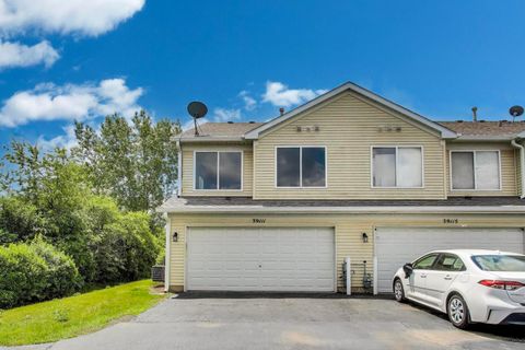 Tiny photo for 39111 N Aberdeen Lane #39111, Beach Park, IL 60087 (MLS # 12377123)