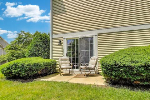 Tiny photo for 39111 N Aberdeen Lane #39111, Beach Park, IL 60087 (MLS # 12377123)