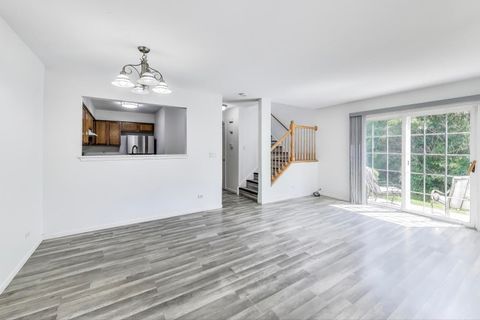 Tiny photo for 39111 N Aberdeen Lane #39111, Beach Park, IL 60087 (MLS # 12377123)