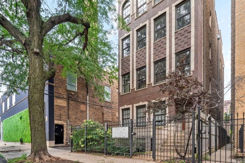 Tiny photo for 1547 N Hudson Avenue #3, Chicago, IL 60610 (MLS # 12751067)