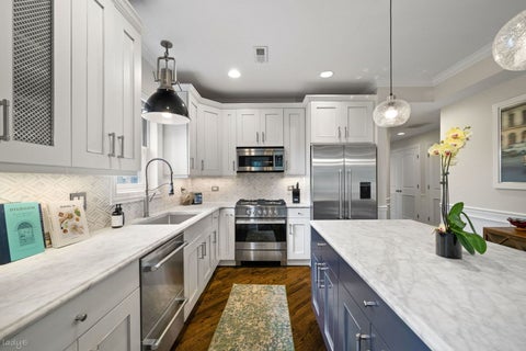 Tiny photo for 1547 N Hudson Avenue #3, Chicago, IL 60610 (MLS # 12751067)