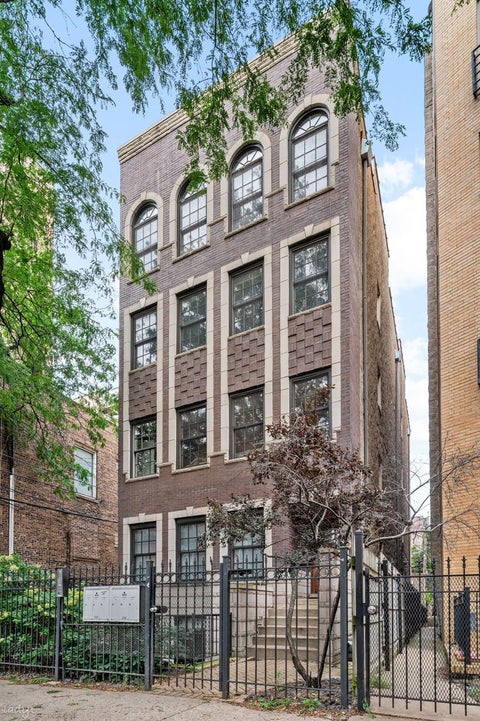 Photo of 1547 N Hudson Avenue #3, Chicago, IL 60610 (MLS # 12751067)