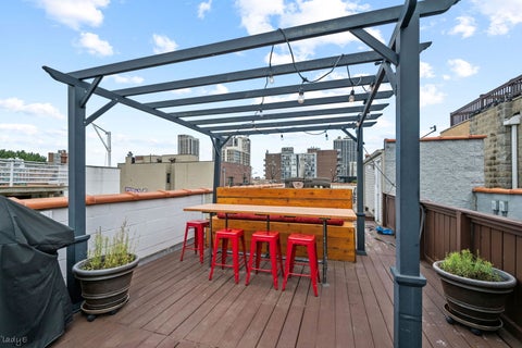 Tiny photo for 1547 N Hudson Avenue #3, Chicago, IL 60610 (MLS # 12751067)