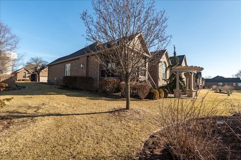 Tiny photo for 28 Prairie Vista Court, Bloomington, IL 61704 (MLS # 12578480)