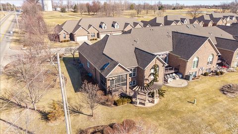 Tiny photo for 28 Prairie Vista Court, Bloomington, IL 61704 (MLS # 12578480)