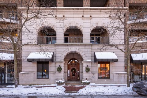 Photo of 151 W Wing Street #301, Arlington Heights, IL 60005 (MLS # 12526538)