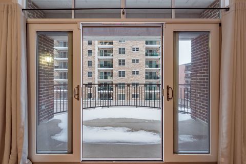 Tiny photo for 151 W Wing Street #301, Arlington Heights, IL 60005 (MLS # 12526538)