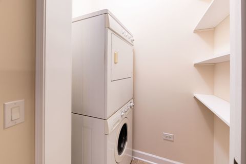 Tiny photo for 151 W Wing Street #301, Arlington Heights, IL 60005 (MLS # 12526538)