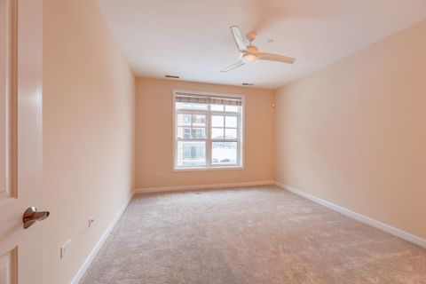 Tiny photo for 151 W Wing Street #301, Arlington Heights, IL 60005 (MLS # 12526538)