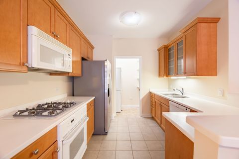 Tiny photo for 151 W Wing Street #301, Arlington Heights, IL 60005 (MLS # 12526538)