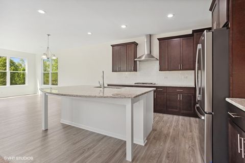 Tiny photo for 239 Stonington Drive, Bloomingdale, IL 60108 (MLS # 12558910)