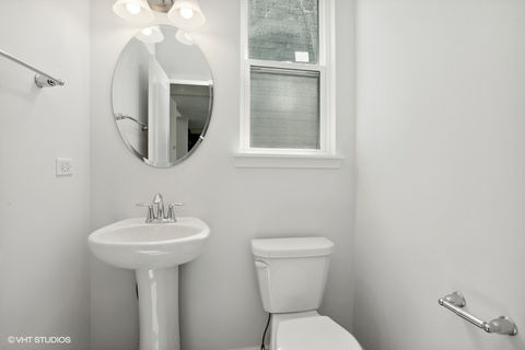 Tiny photo for 239 Stonington Drive, Bloomingdale, IL 60108 (MLS # 12558910)