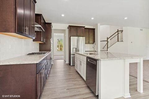 Tiny photo for 239 Stonington Drive, Bloomingdale, IL 60108 (MLS # 12558910)