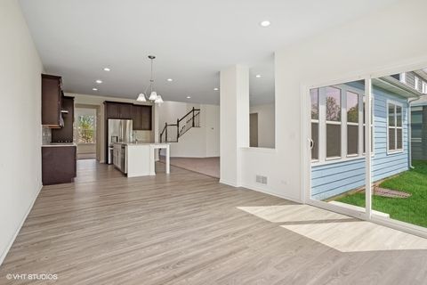 Tiny photo for 239 Stonington Drive, Bloomingdale, IL 60108 (MLS # 12558910)