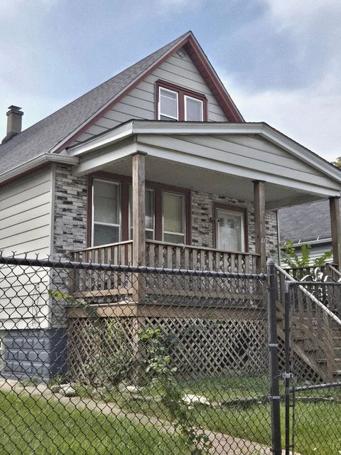 Photo of 41 E 102nd Place, Chicago, IL 60628 (MLS # 12479297)