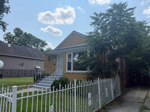 Tiny photo for 10122 S WALLACE Street, Chicago, IL 60628 (MLS # 12719095)