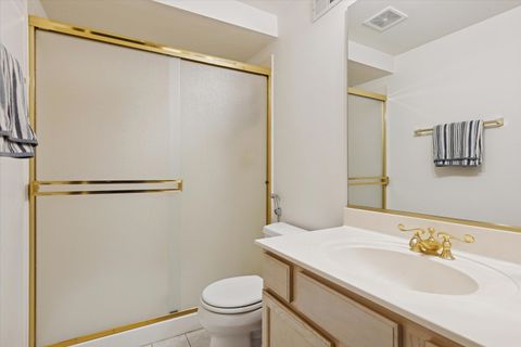 Tiny photo for 1618 Astor Avenue, Oakbrook Terrace, IL 60181 (MLS # 12585587)