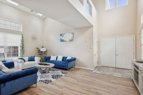 Tiny photo for 1618 Astor Avenue, Oakbrook Terrace, IL 60181 (MLS # 12585587)