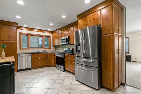 Tiny photo for 119 Garland Court, Glendale Heights, IL 60139 (MLS # 12760526)