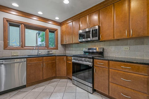 Tiny photo for 119 Garland Court, Glendale Heights, IL 60139 (MLS # 12760526)