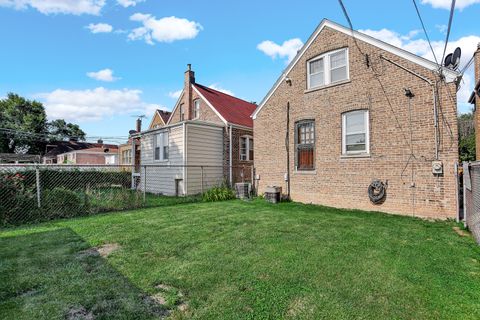 Tiny photo for 10327 S Calumet Avenue, Chicago, IL 60628 (MLS # 12439009)