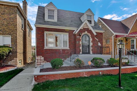 Tiny photo for 10327 S Calumet Avenue, Chicago, IL 60628 (MLS # 12439009)