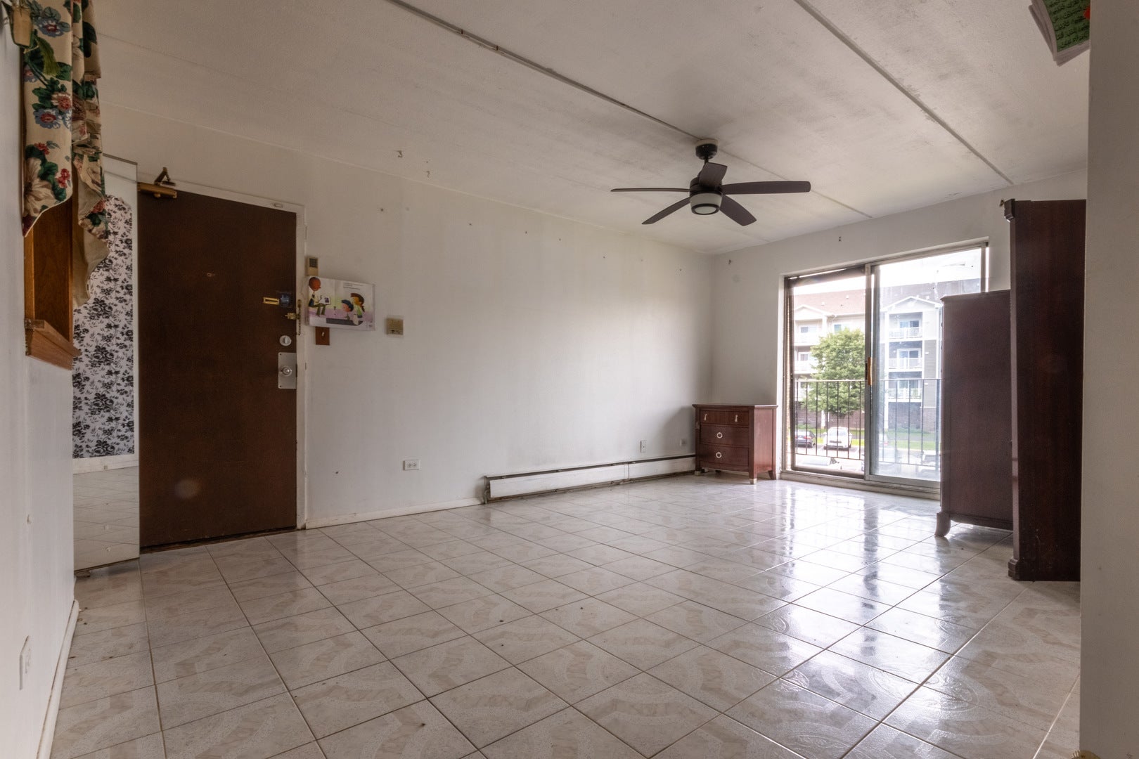212 Shorewood Drive 1B