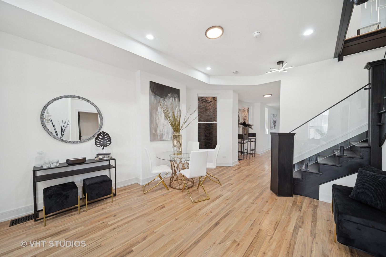 814 E 48th Street