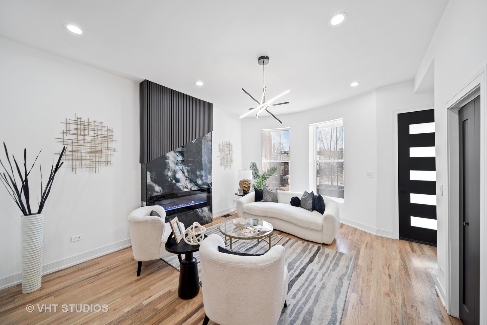 814 E 48th Street