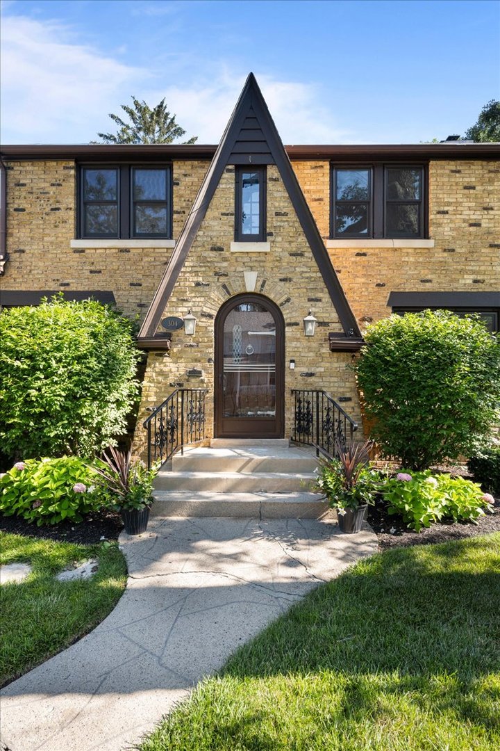 304 Laurel Avenue