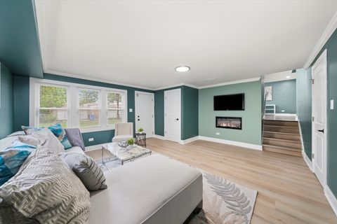 Tiny photo for 9426 S Lowe Avenue, Chicago, IL 60620 (MLS # 12487631)